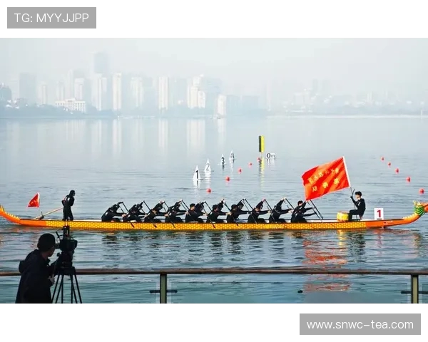 湖北省第十七届龙舟大赛圆满收官 江汉大学、中国车谷龙舟队摘金 国际队伍首秀引关注(3) 湖北省第十七届龙舟大赛圆满收官 江汉大学、中国车谷龙舟队摘金 国际队伍首秀引关注(3)